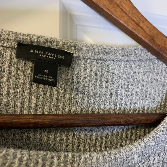 Ann Taylor Factory White and Black Tie Front Top, Size M - Picture 3 of 6